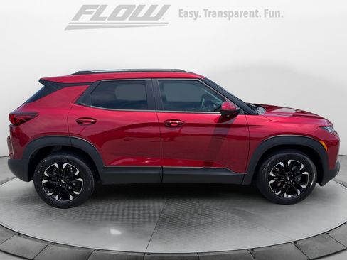 Used 2021 Chevrolet TrailBlazer LT w/ Convenience Package FWD image 10