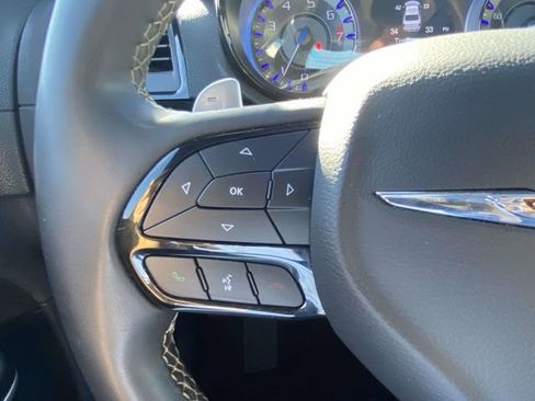 Used 2023 Chrysler 300 S image 20