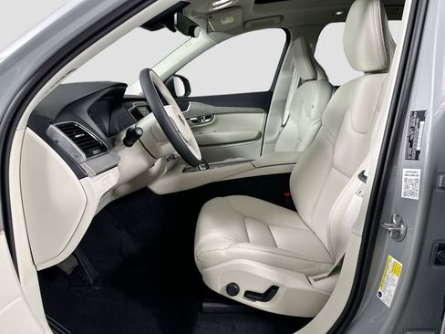 New 2025 Volvo XC90 T8 Plus w/ Protection Package Premier image 15