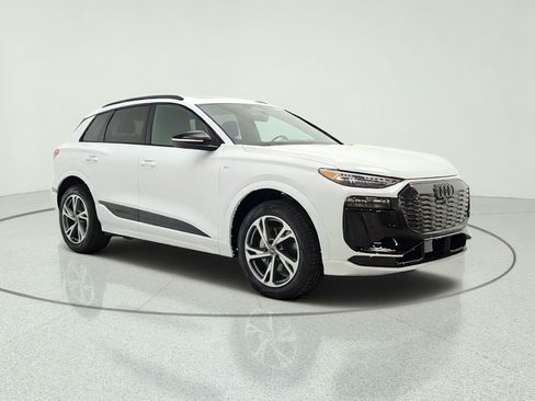 New 2027 Audi Q6 e-tron Premium Plus AWD/4WD image 3