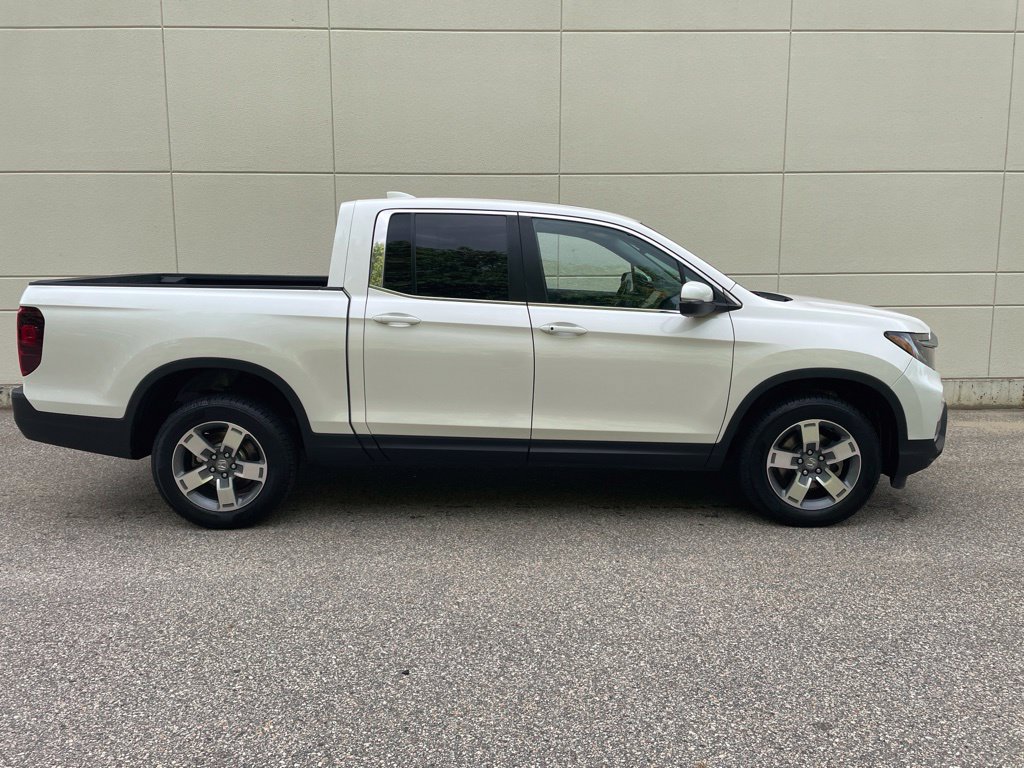 Certified 2024 Honda Ridgeline RTL image 3