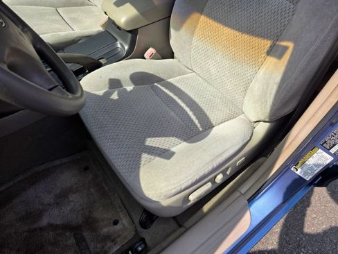 Used 2004 Toyota Camry FWD image 41