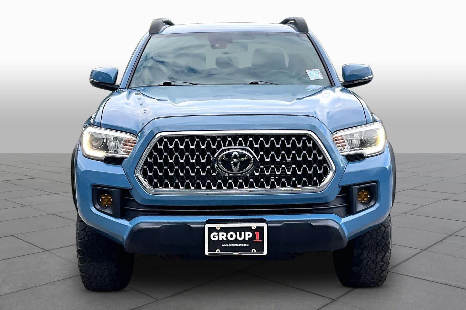 Used 2019 Toyota Tacoma TRD Off-Road w/ Technology Package AWD/4WD image 4