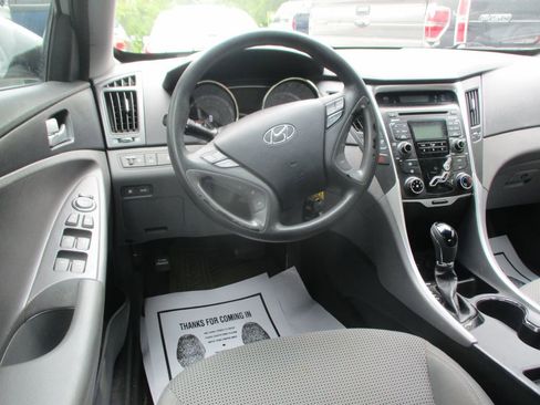 Used 2011 Hyundai Sonata GLS image 9