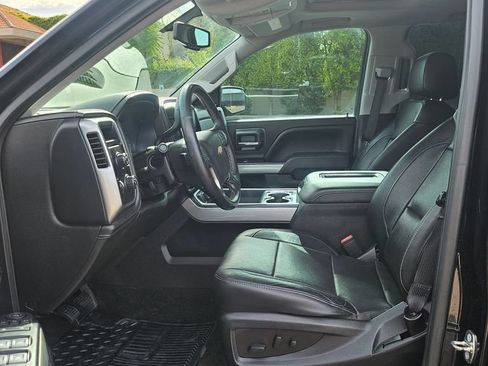 Used 2018 Chevrolet Silverado 1500 LTZ Z71 w/ LTZ Plus Package AWD/4WD image 26