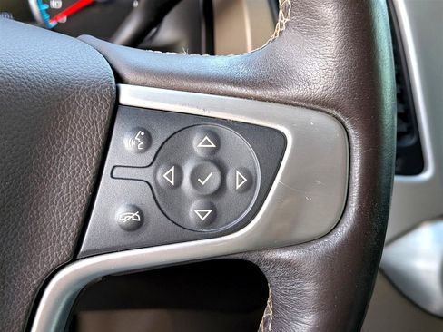 Used 2017 GMC Yukon SLT image 18