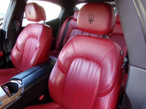 Used 2018 Maserati Ghibli S image 22