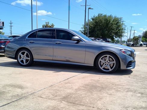 Used 2019 Mercedes-Benz E 300 image 13