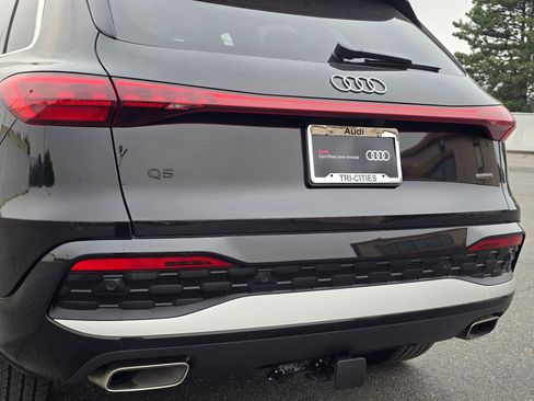 Certified 2025 Audi Q5 Premium Plus w/ Premium Plus AWD/4WD image 7