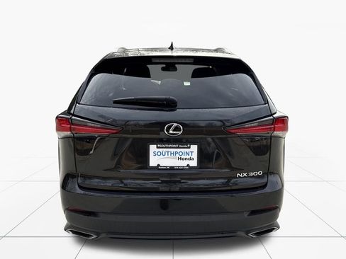 Used 2018 Lexus NX 300 FWD image 7