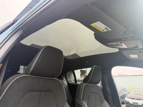 Used 2023 Volvo C40 P8 Recharge Plus AWD/4WD image 32