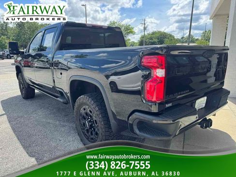 Used 2024 Chevrolet Silverado 2500 High Country w/ Midnight Edition AWD/4WD image 8