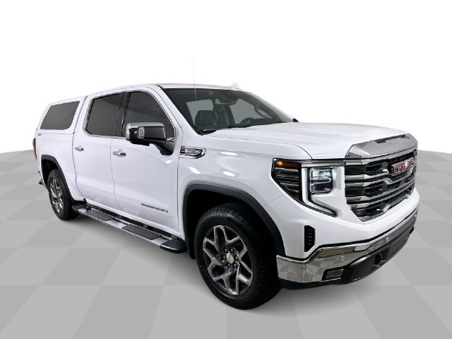 Used 2022 GMC Sierra 1500 SLT w/ SLT Premium Plus Package AWD/4WD image 2