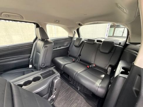 Used 2025 Honda Odyssey EX-L image 12