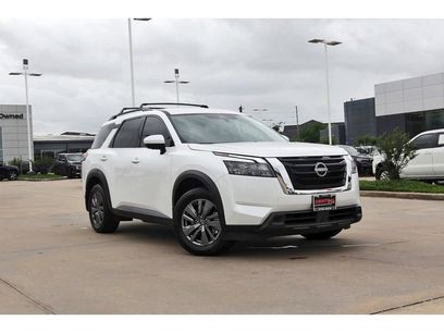 Used 2025 Nissan Pathfinder SV