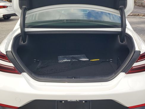 Used 2025 Genesis G70 2.5T RWD image 6