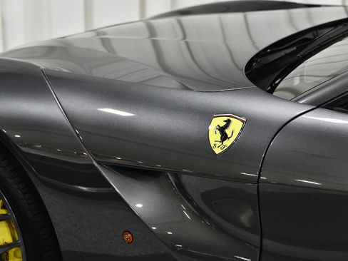 Used 2015 Ferrari F12 Berlinetta image 30