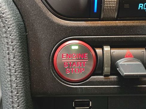 Used 2020 Ford Mustang Shelby GT500 w/ Technology Package image 17