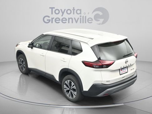 Used 2023 Nissan Rogue SV AWD/4WD image 9