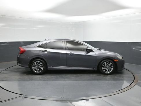 Used 2018 Honda Civic EX image 11