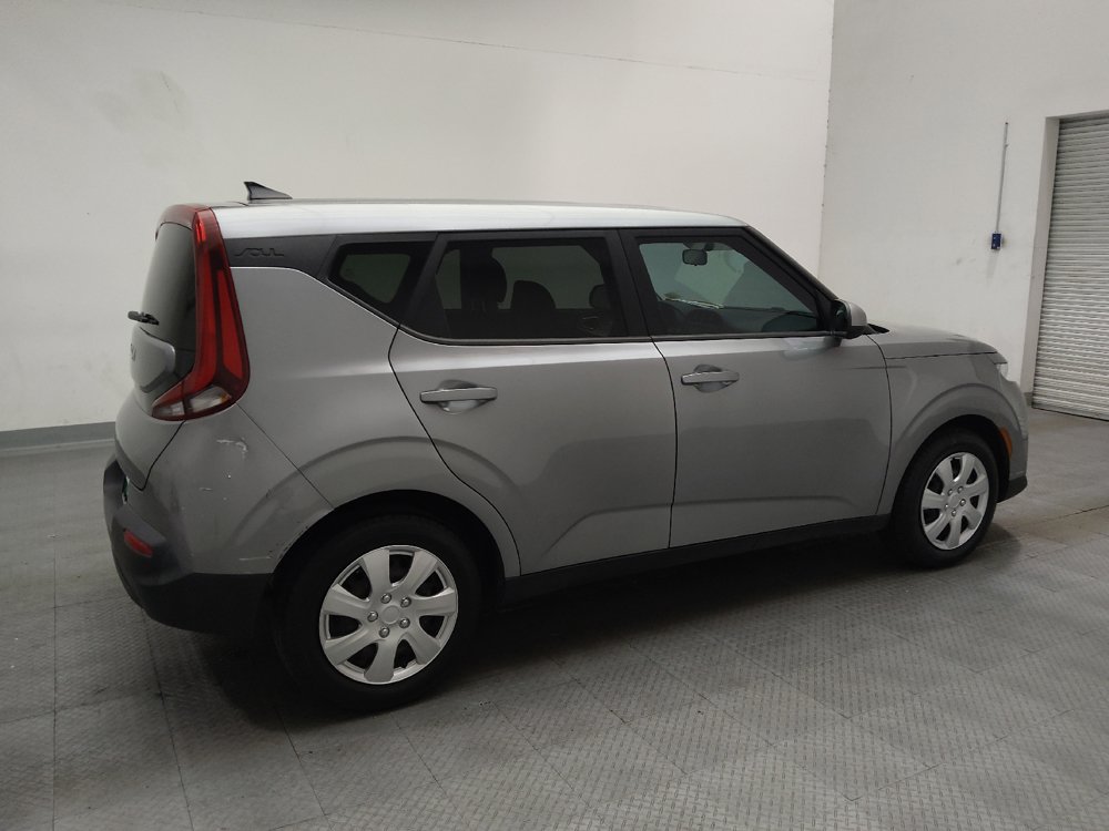 Used 2022 Kia Soul LX FWD image 10