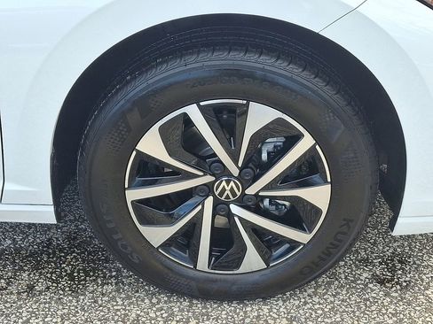 Used 2025 Volkswagen Jetta S image 8