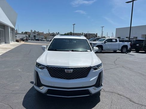 Used 2024 Cadillac XT6 Premium Luxury w/ LPO, Floor Liner Package AWD/4WD image 3