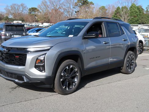 New 2026 Chevrolet Equinox RS FWD image 3
