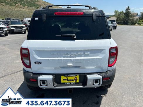 Used 2025 Ford Bronco Sport Outer Banks w/ Sasquatch Outer Banks Package image 4