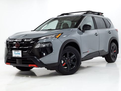 Used 2025 Nissan Rogue SV w/ Rock Creek Premium Package image 1