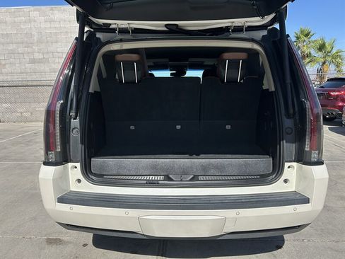 Used 2015 Cadillac Escalade Premium AWD/4WD image 37