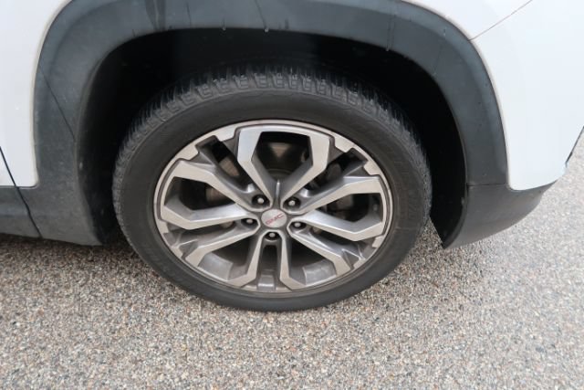 Used 2019 GMC Terrain SLT w/ Preferred Package FWD image 17