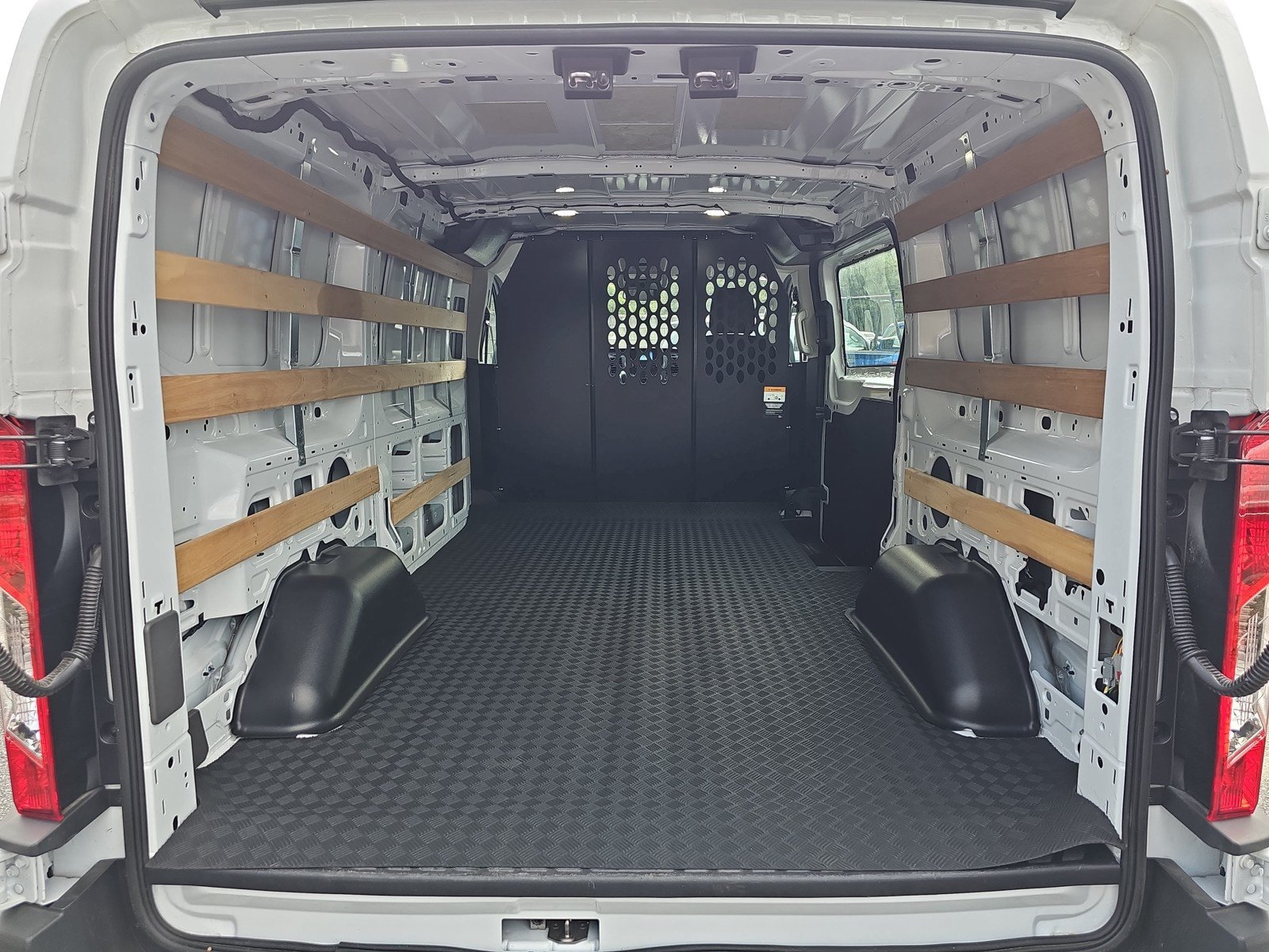 Used 2025 Ford Transit 250 Low Roof w/ Exterior Upgrade Package RWD image 13