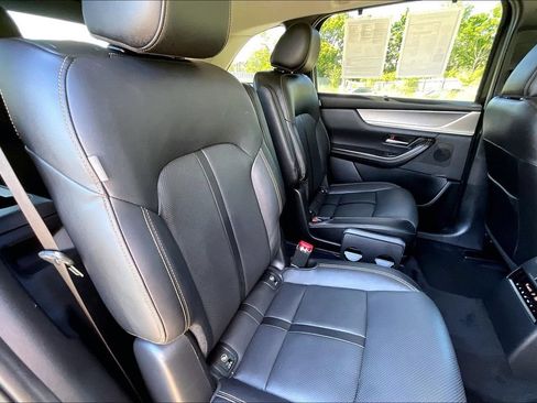 Used 2024 MAZDA CX-90 Plug-In Hybrid w/ Preferred AWD/4WD image 27
