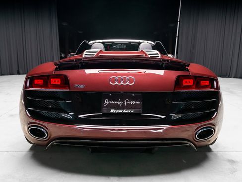 Used 2011 Audi R8 V10 image 38