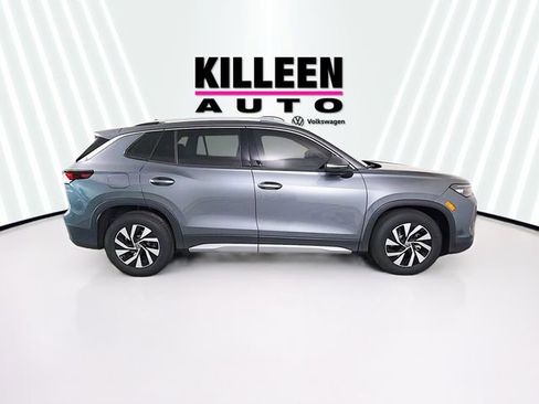 New 2026 Volkswagen Tiguan S image 8