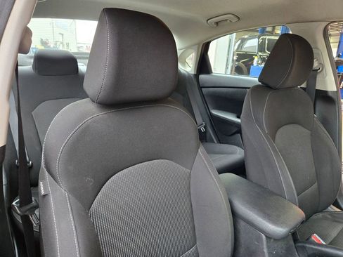 Used 2019 Kia Forte LXS image 26