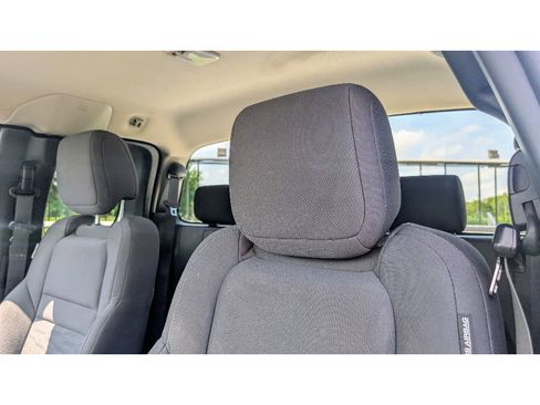 Used 2022 Nissan Frontier S image 12