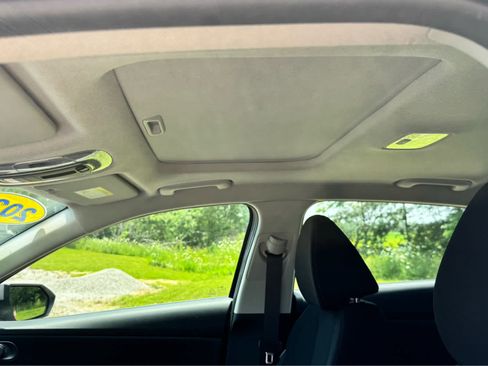 Used 2025 Hyundai Elantra SEL FWD image 42