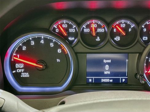 Used 2023 Chevrolet Silverado 1500 Custom image 12