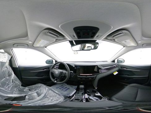 New 2026 Toyota Camry XLE FWD image 33