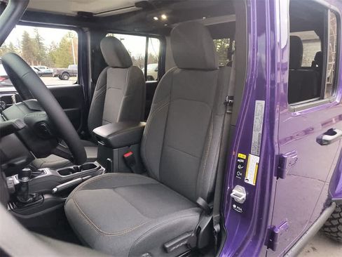 New 2026 Jeep Gladiator Sport image 11