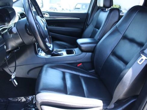 Used 2020 Jeep Grand Cherokee Limited RWD image 36