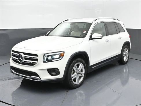 Used 2023 Mercedes-Benz GLB 250 image 1