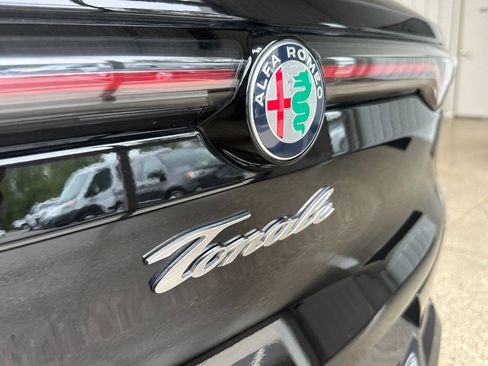 Used 2024 Alfa Romeo Tonale Veloce w/ Premium Interior Package AWD/4WD image 8