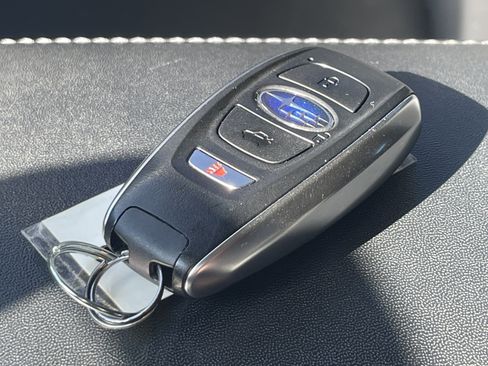 Used 2023 Subaru Ascent Limited AWD/4WD image 10