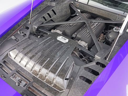 Used 2015 Lamborghini Huracan LP 610-4 image 8