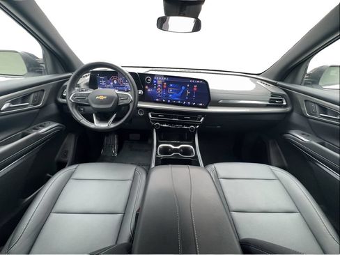 Used 2026 Chevrolet Traverse LT FWD image 38