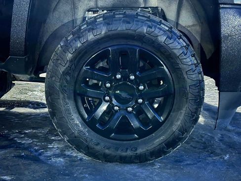 Used 2019 Chevrolet Silverado 2500 LTZ w/ Duramax Plus Package image 9