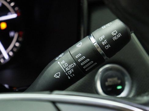 Used 2019 Cadillac XT5 Premium Luxury AWD/4WD image 16